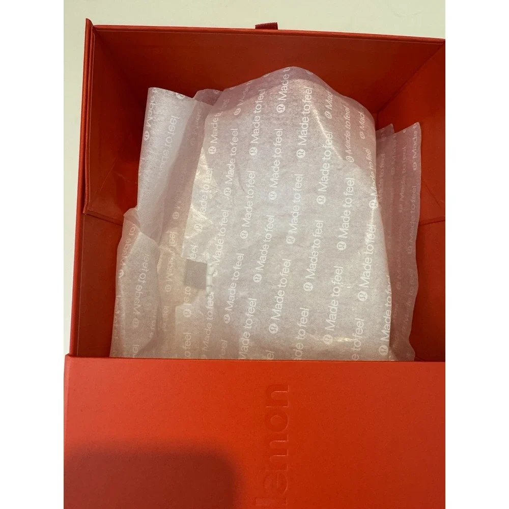 2025 Lululemon Holiday Medium‎ Red Gift Box